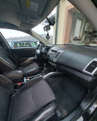 Mitsubishi Outlander cena 27950 przebieg: 198342, rok produkcji 2010 z Czempiń małe 379